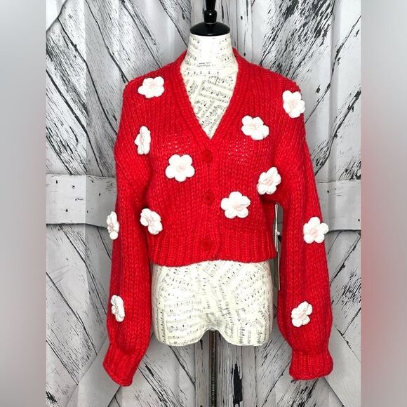 NWT Luna Ivy Red Cropped V-Neck Cardigan w/White Flowers M - Picture 1 of 8